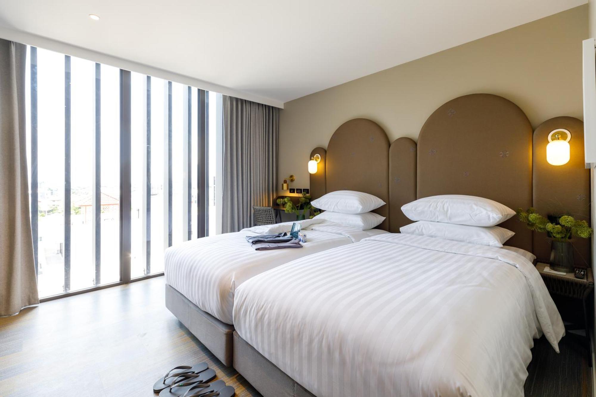 Benjarong Hotel Бангкок Экстерьер фото