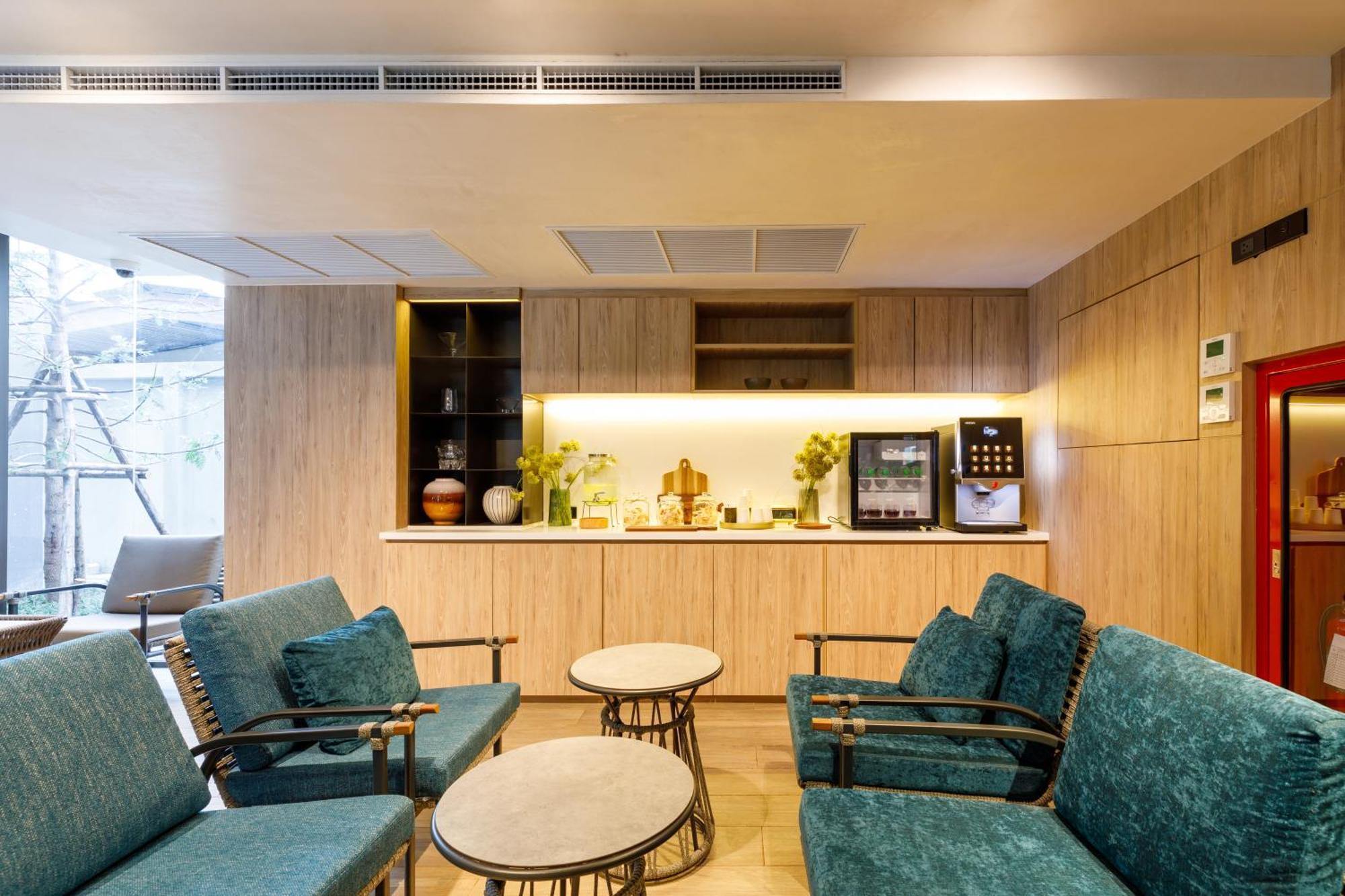 Benjarong Hotel Бангкок Экстерьер фото