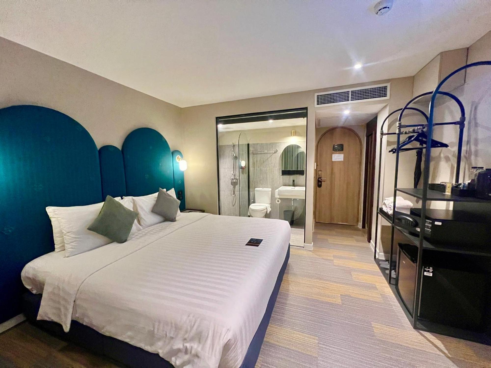 Benjarong Hotel Бангкок Экстерьер фото