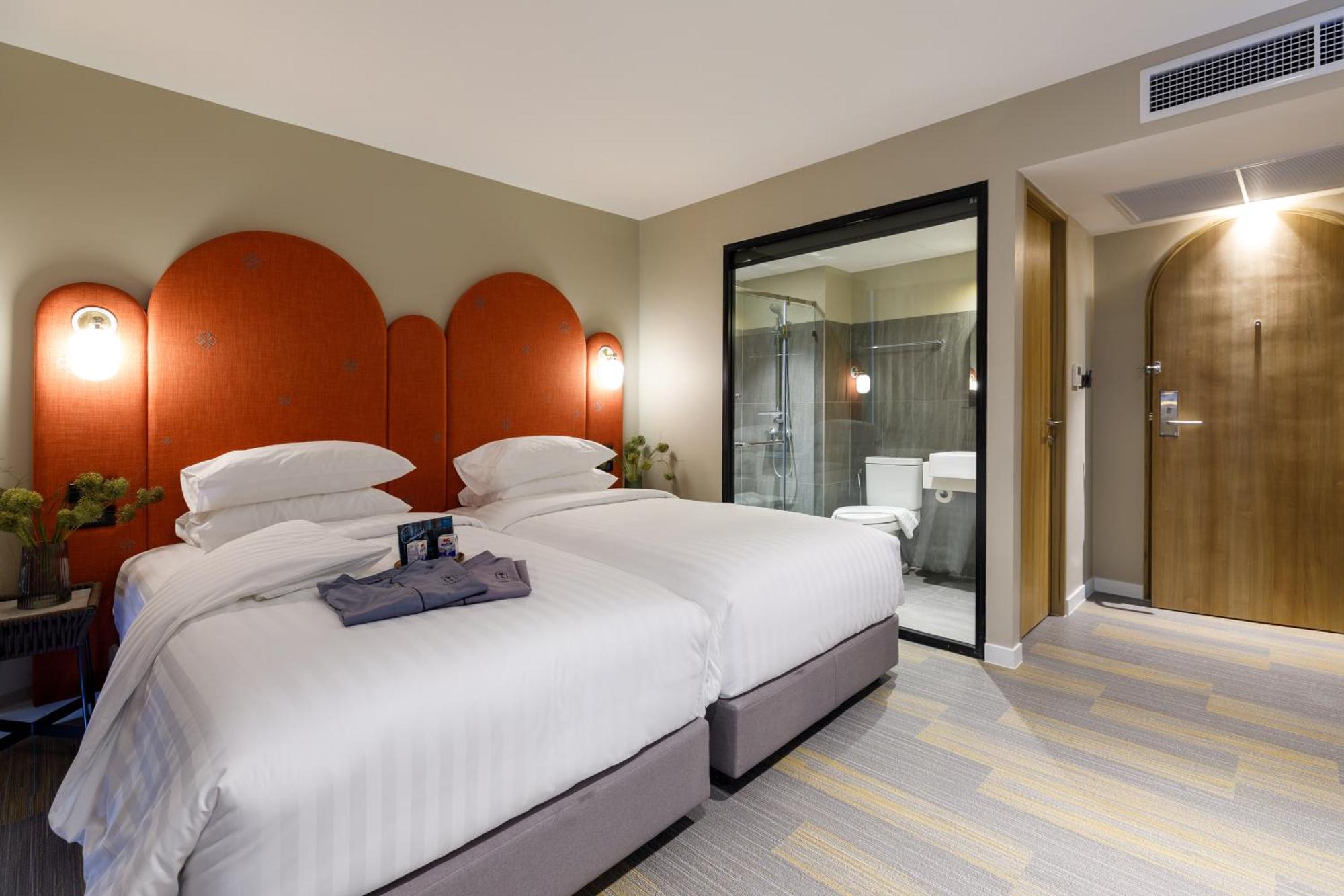 Benjarong Hotel Бангкок Экстерьер фото